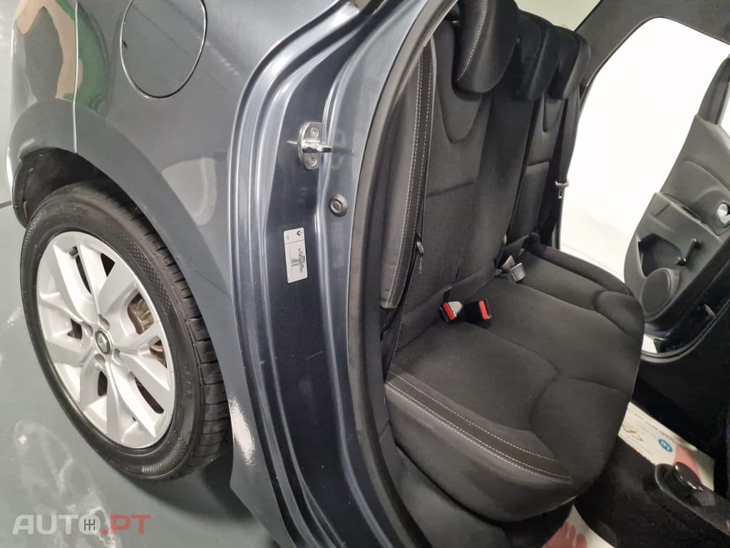Renault Clio Sport Tourer 1.5 dCi Limited