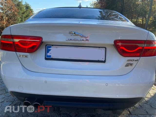 Jaguar XE R