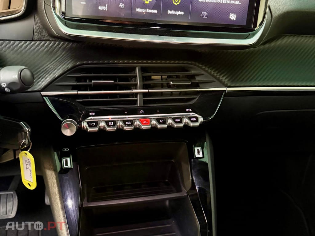 Peugeot 2008 1.2 Hybrid Allure e-DCS6