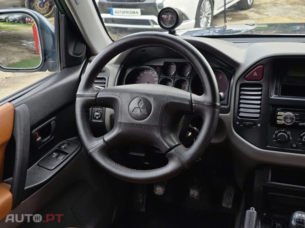 Mitsubishi Pajero 3.2 DI-D GLS