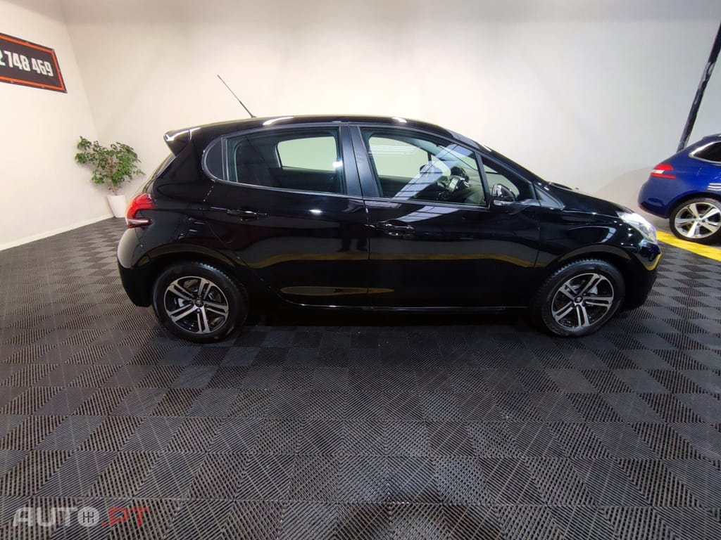 Peugeot 208 ACTIVE