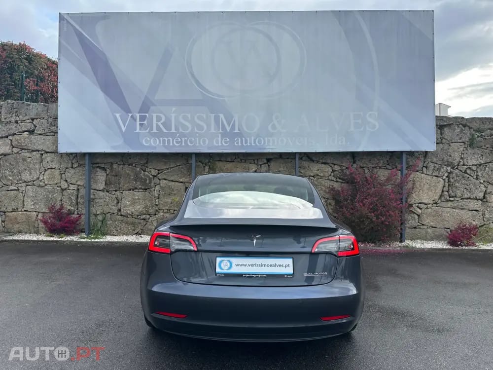 Tesla Model 3 Performance Tração Integral