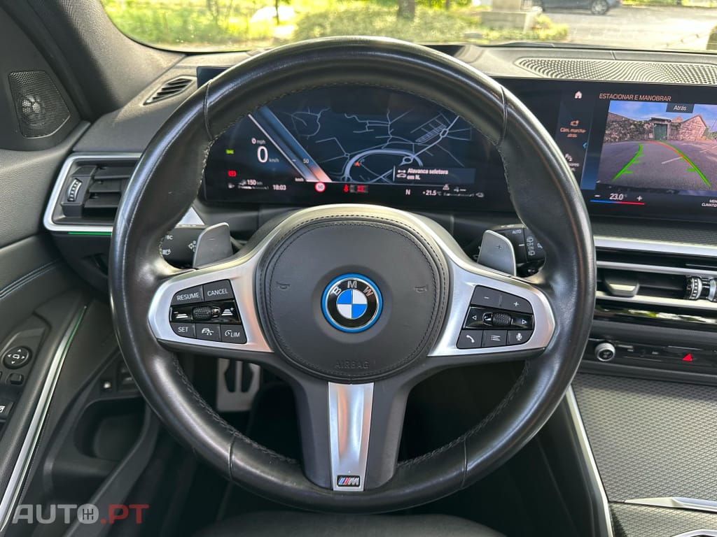 BMW 330 e Touring Pack Desportivo M Auto