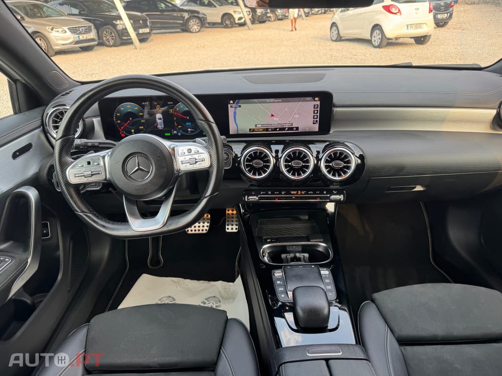 Mercedes-Benz A 250 e AMG Line