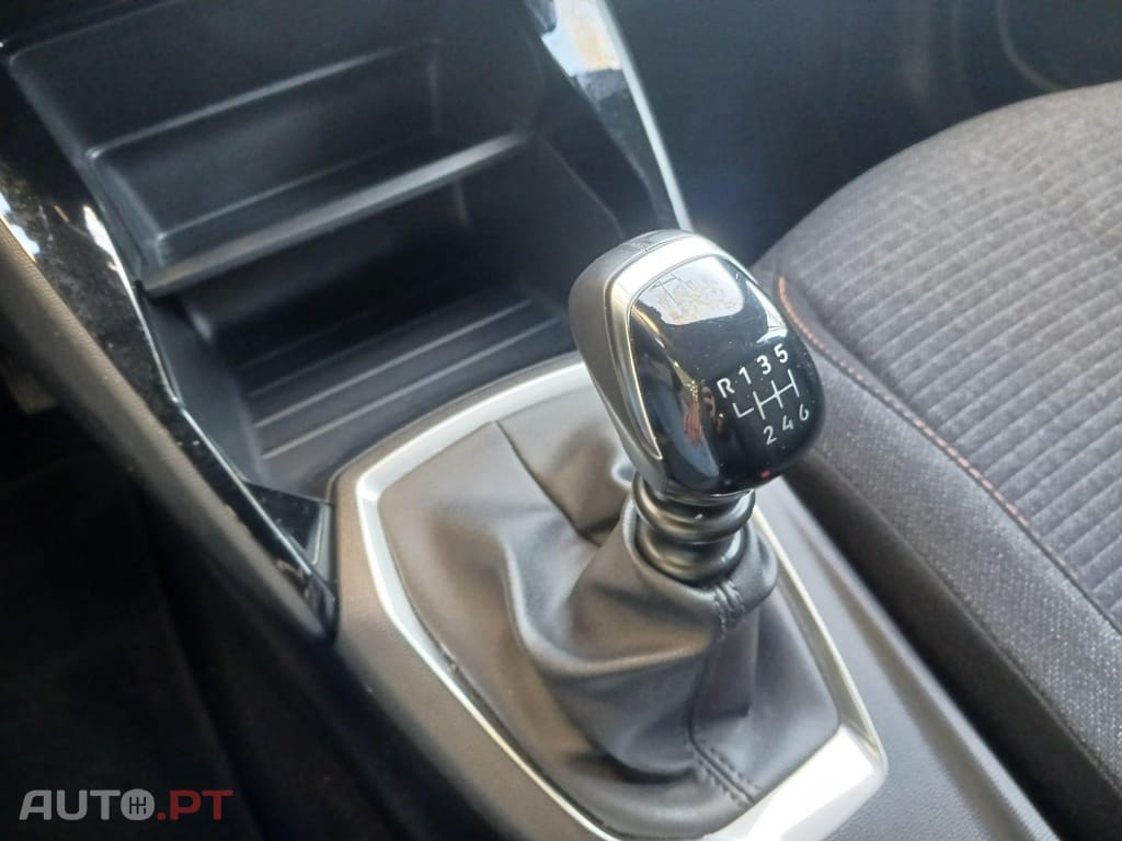 Peugeot 2008 1.2 PureTech Style