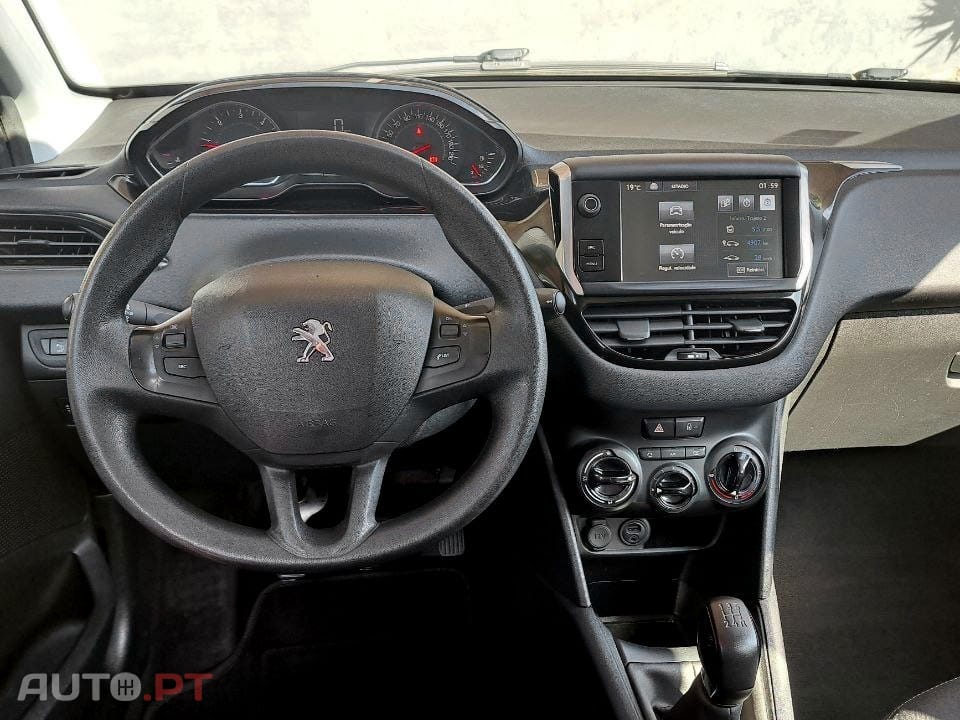 Peugeot 208 1.4 HDi SE Style