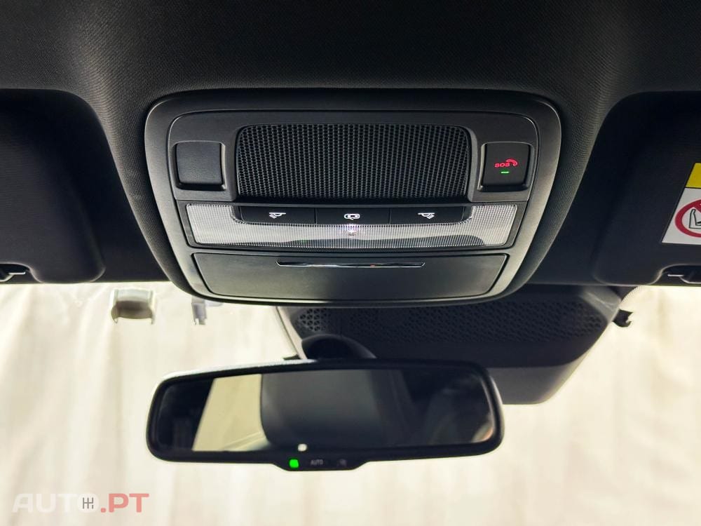 MG MG4 77 kWh Extended Range Luxury