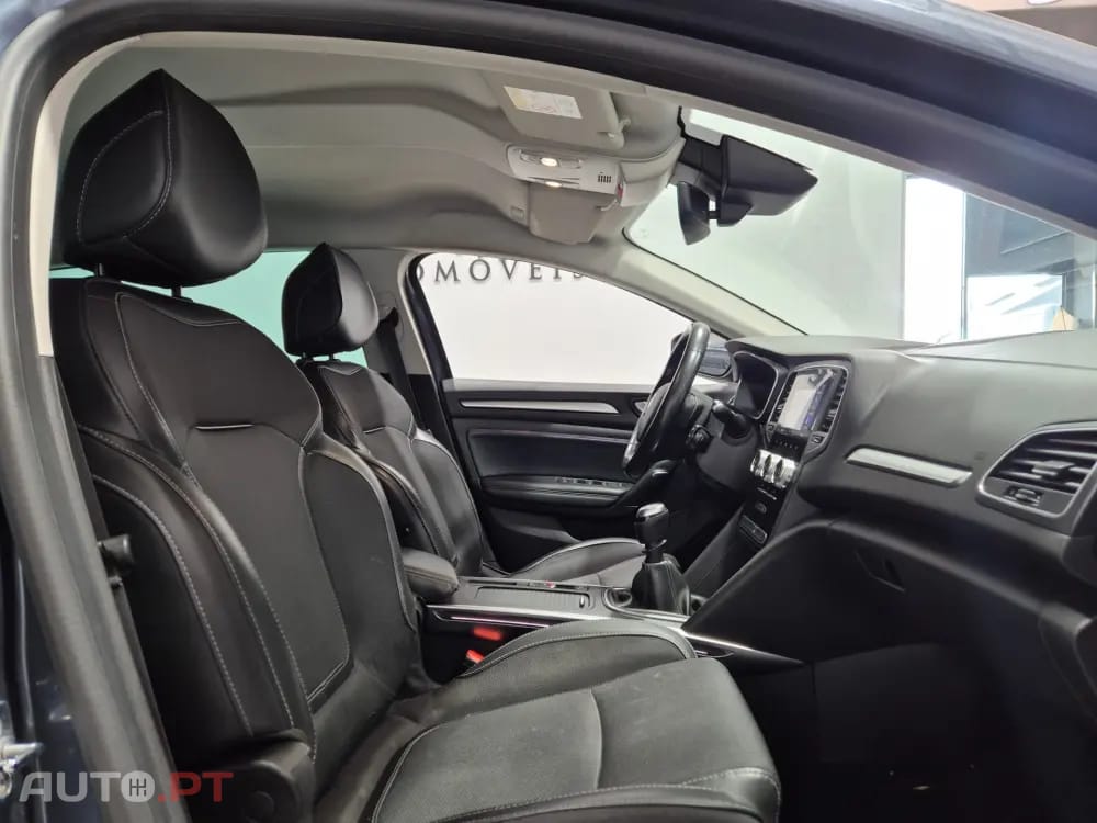Renault Mégane Sport Tourer 1.5 Blue dCi Intens