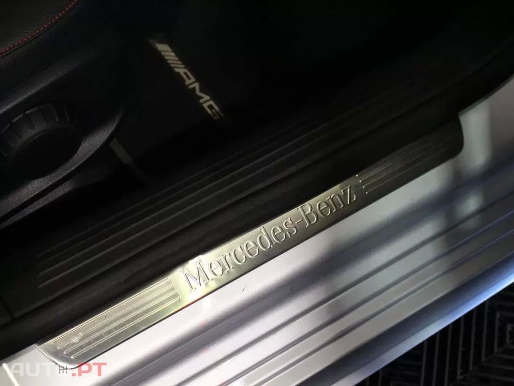 Mercedes-Benz A 250 e AMG Line