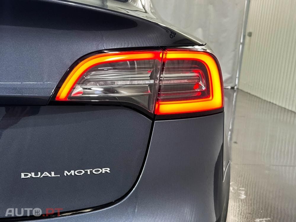 Tesla Model 3 Long Range AWD Dual Motor