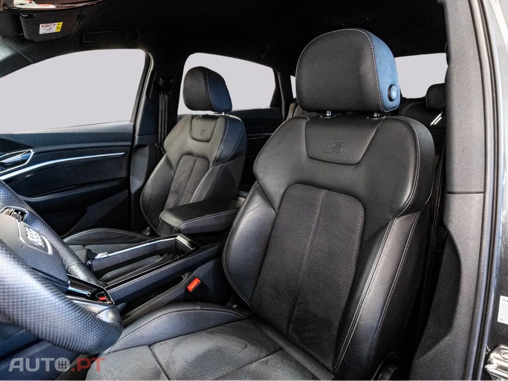 Audi E-Tron I.V.A DEDUTÍVEL 50 S LINE