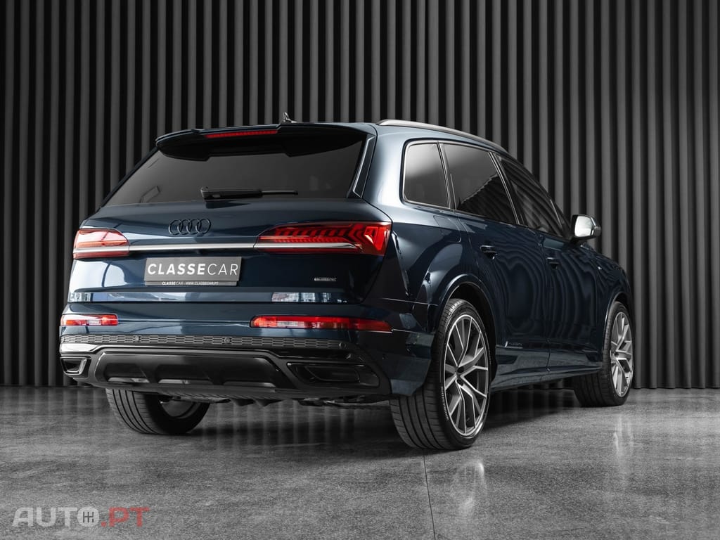 Audi Q7 55 TFSIe quattro S line Tiptronic