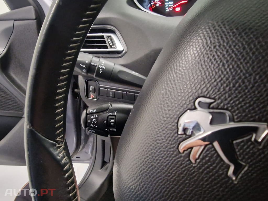Peugeot 308 SW 1.5 BLUEHDI STYLE