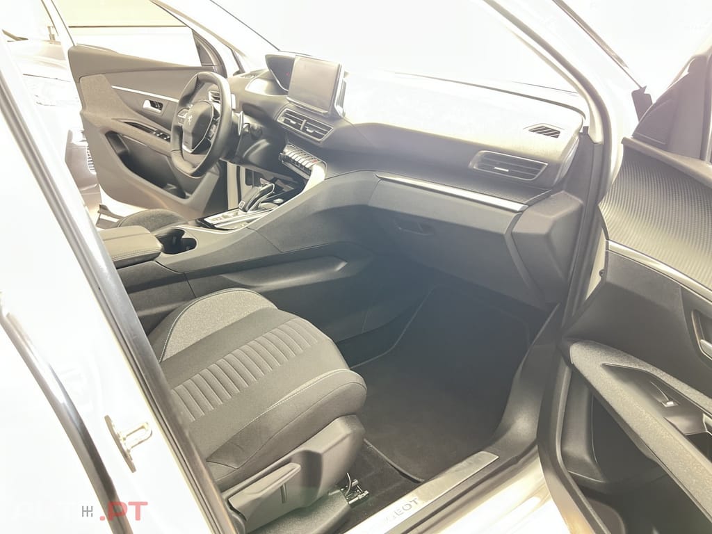 Peugeot 5008 1.2 PureTech Allure Pack EAT8