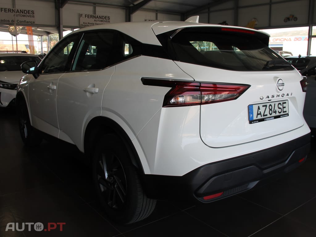 Nissan Qashqai 1.3 DIG-T Acenta — fotografia 4
