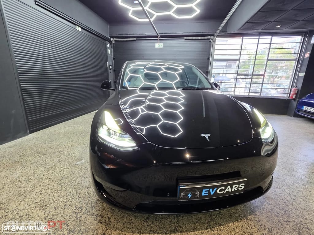 Tesla Model Y Long Range Dual Motor AWD