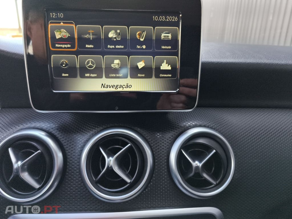 Mercedes-Benz A 180 d AMG Line