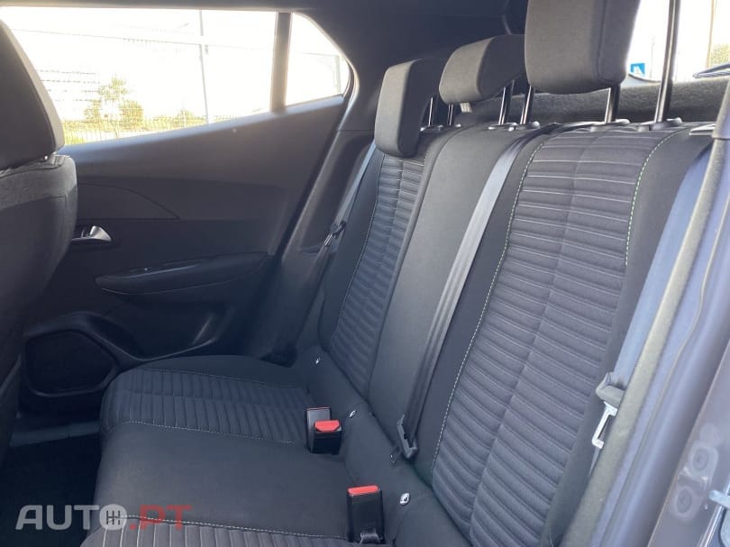 Peugeot 2008 1.2 PureTech Active Pack