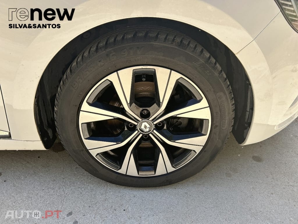 Renault Clio Limited Blue dCi 100