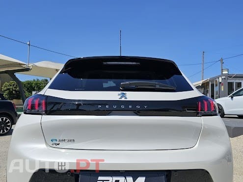 Peugeot E-208 Active Pack