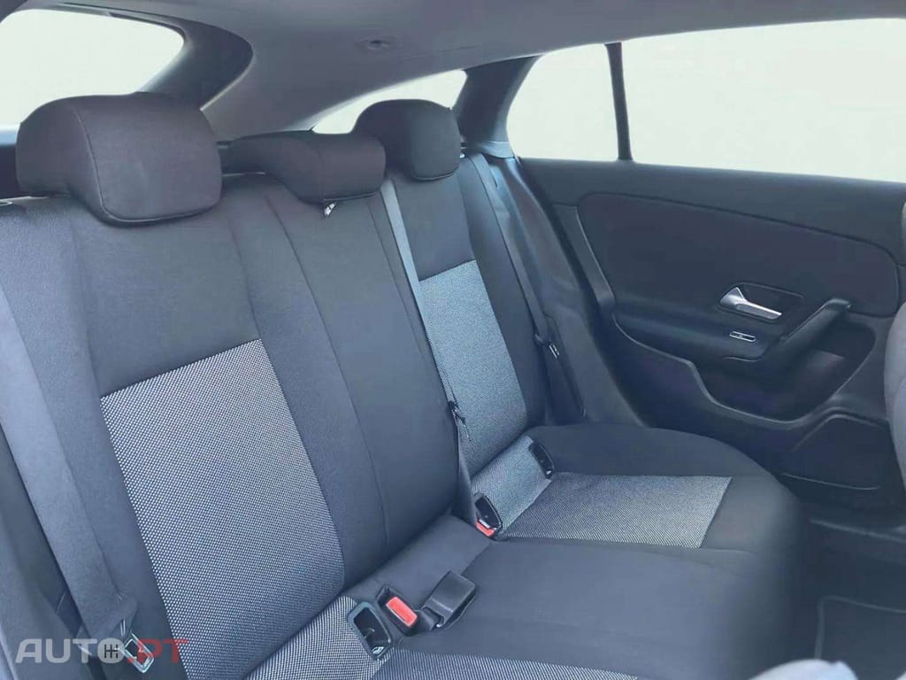 Mercedes-Benz CLA 200 Shooting Brake Progressive