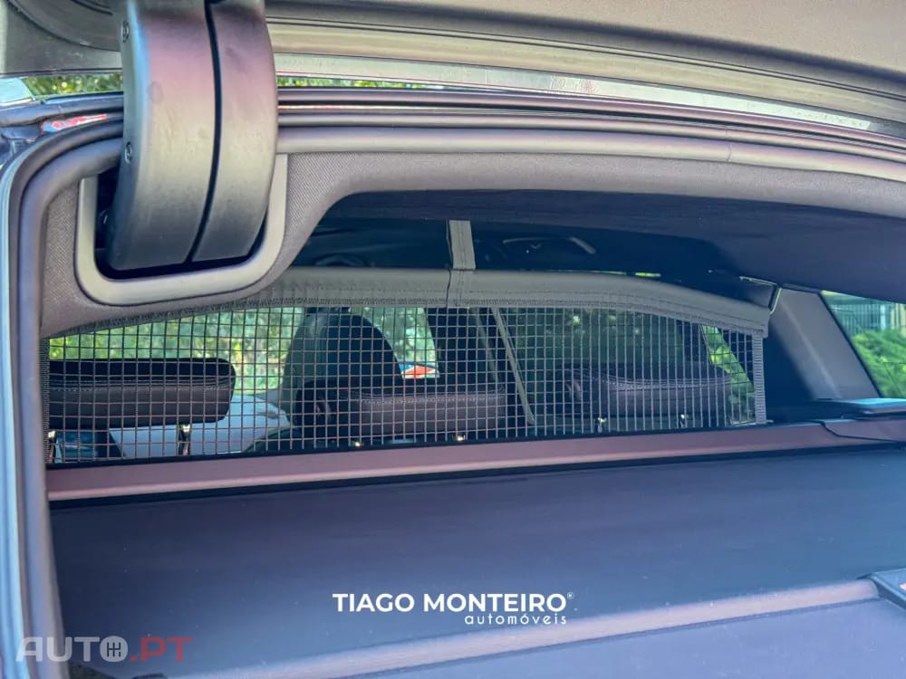 BMW 330 e Pack Desportivo M Auto