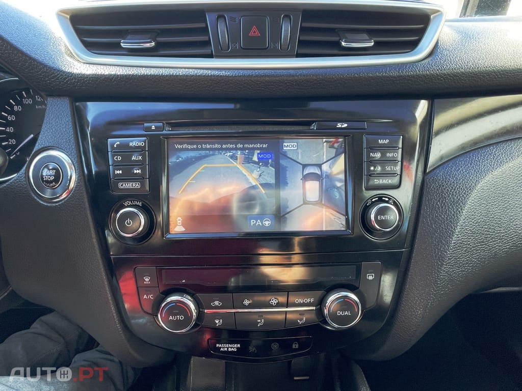 Nissan Qashqai 1.5 dCi Tekna Premium A+C
