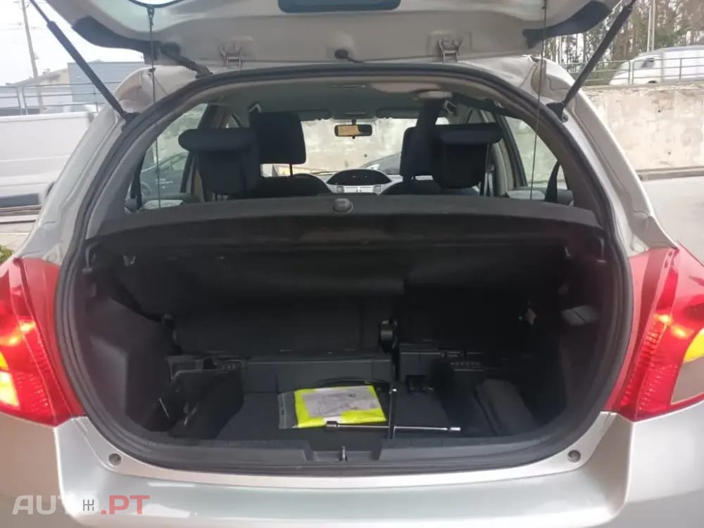 Toyota Yaris 1.0 VVT-i AC