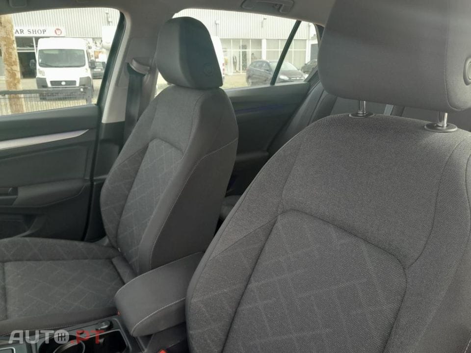 Volkswagen Golf 1.5 TSI Style