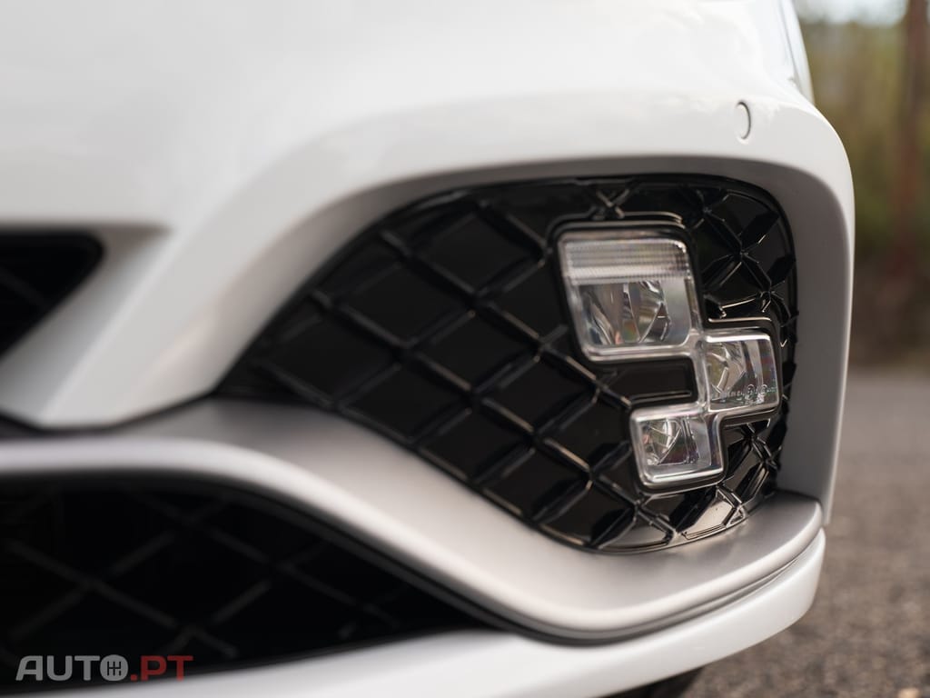 Renault Mégane TCe 300 GPF EDC R.S. TROPHY