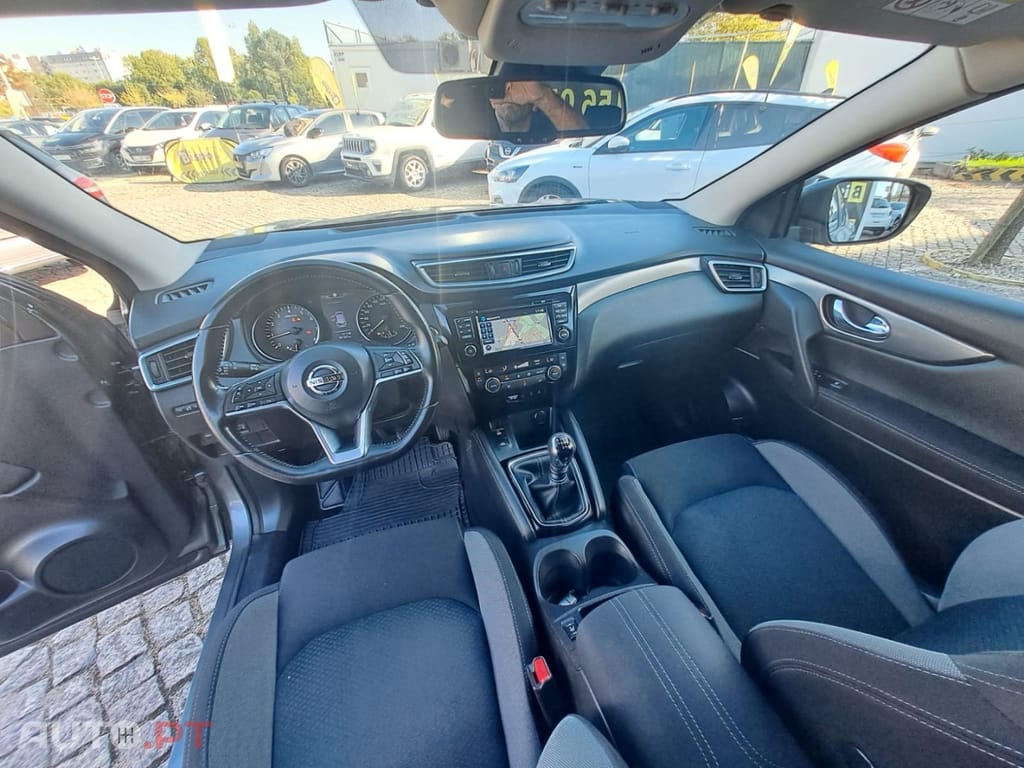 Nissan Qashqai 1.2 DIG-T Acenta Connect