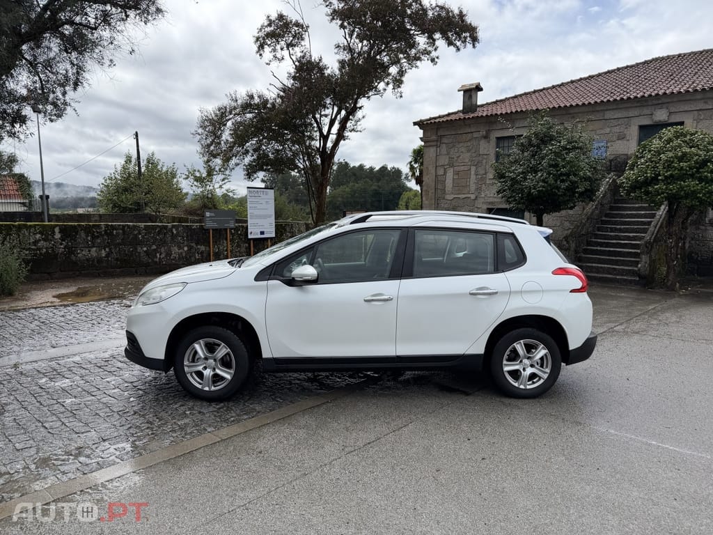 Peugeot 2008 PureTech 100 Active