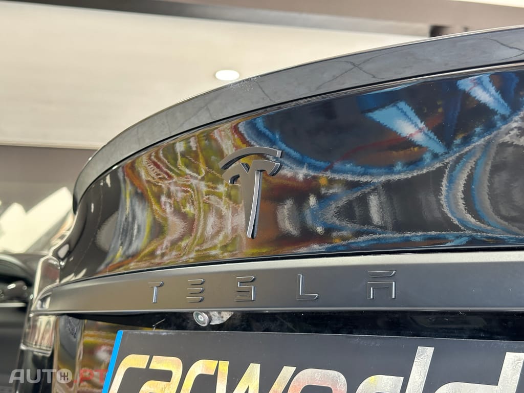 Tesla Model S Standard Range