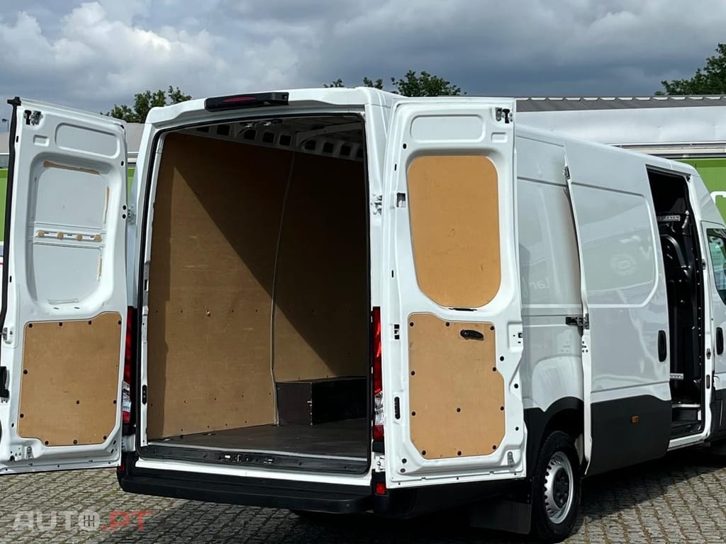 Iveco Daily 35 - 180 CAIXA AUTOMATICA