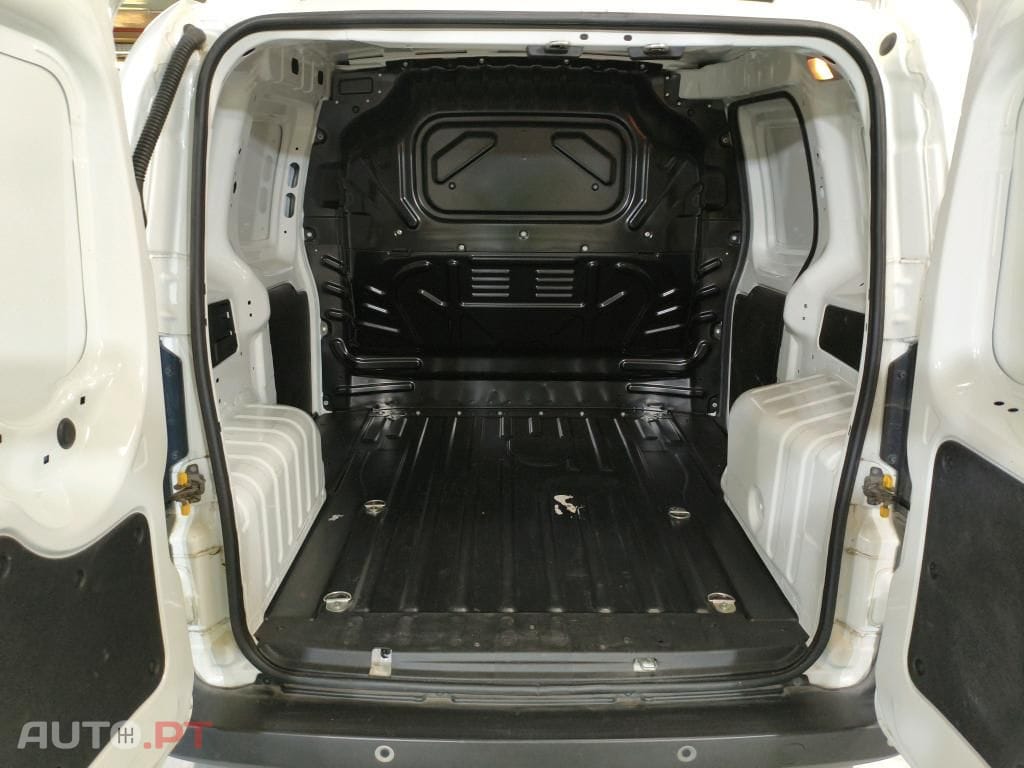 Fiat Fiorino 1.3 M-jet Adventure