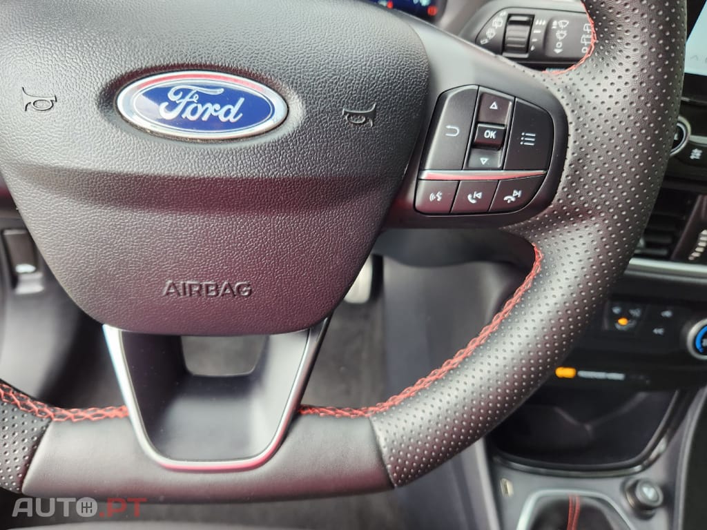 Ford Puma 1.0 EcoBoost MHEV ST-Line