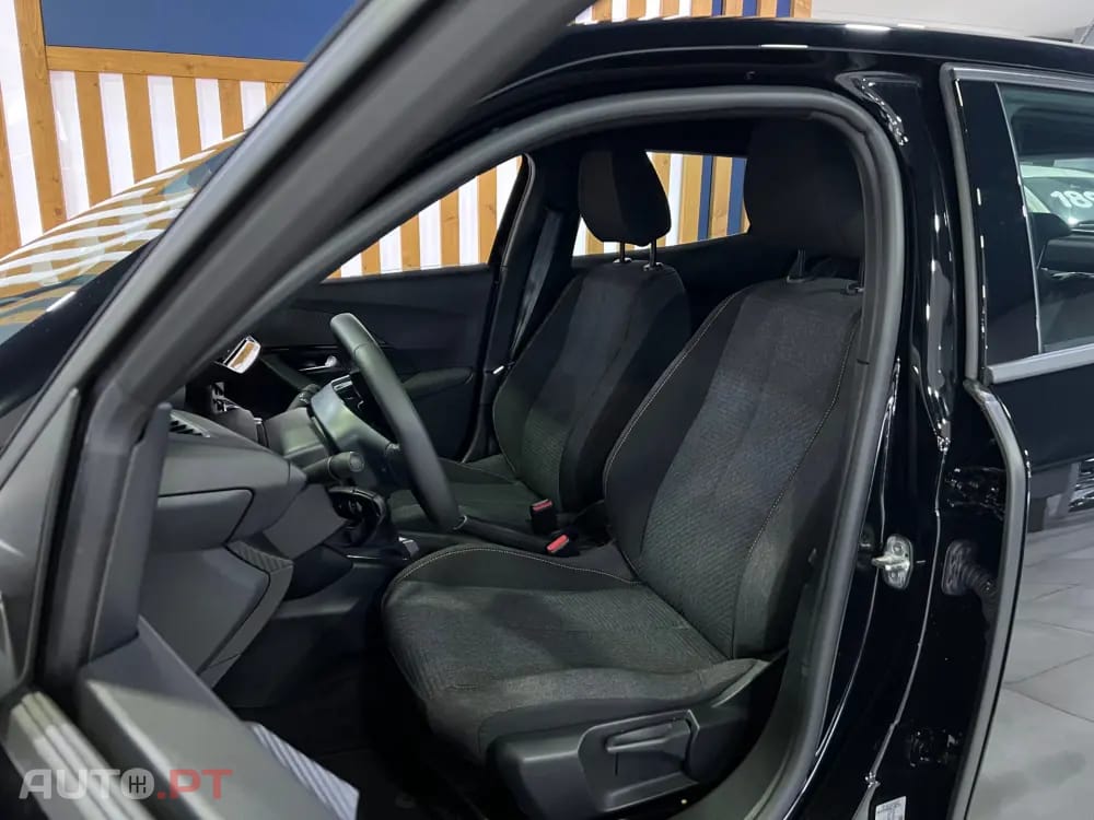 Peugeot 2008 1.2 PureTech Style