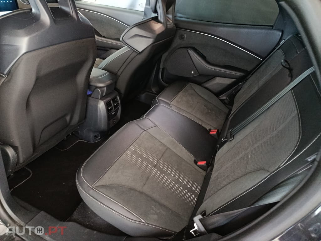 Ford Mustang Mach-E 98.7 kWh GT AWD