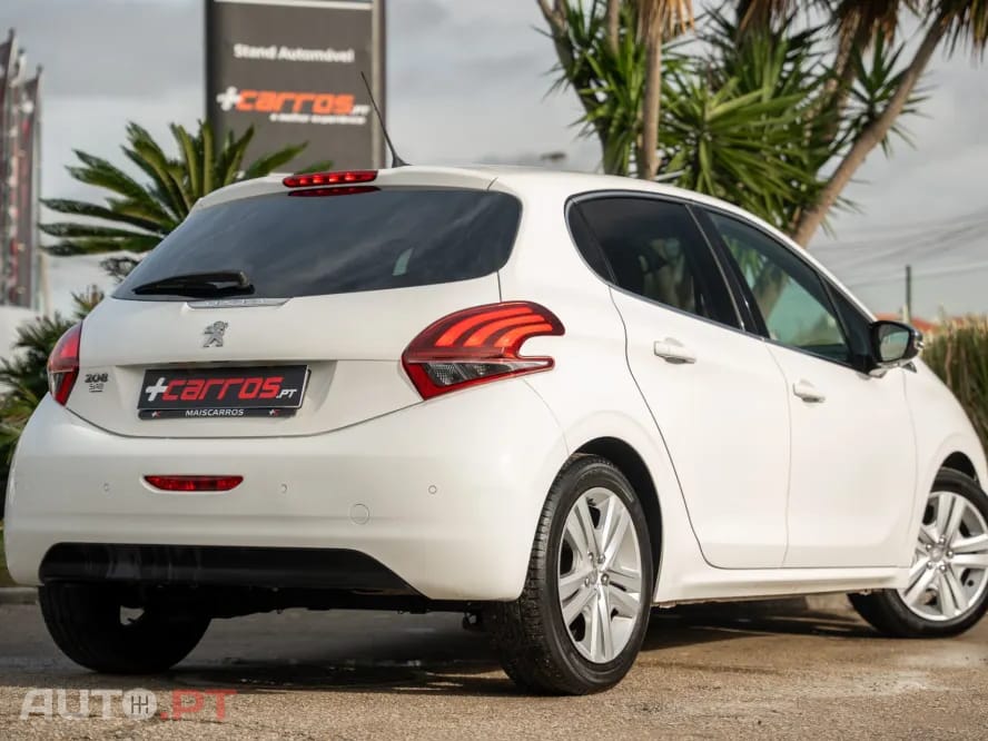 Peugeot 208 1.2 PureTech Allure