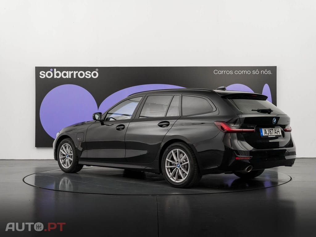 BMW 330 e Touring Line Sport Auto