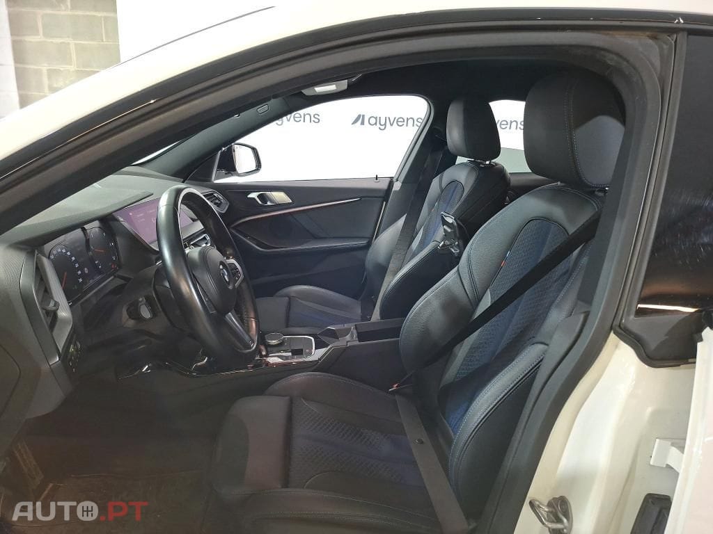 BMW 216 d Pack Essence