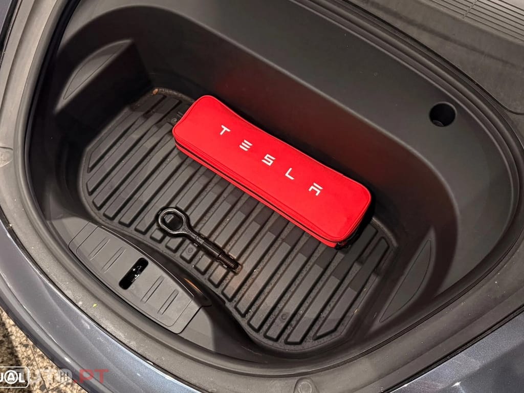 Tesla Model 3 Long Range Tração Integral