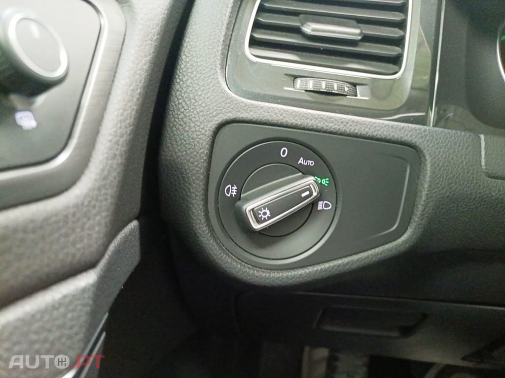 Volkswagen e-Golf AC/DC