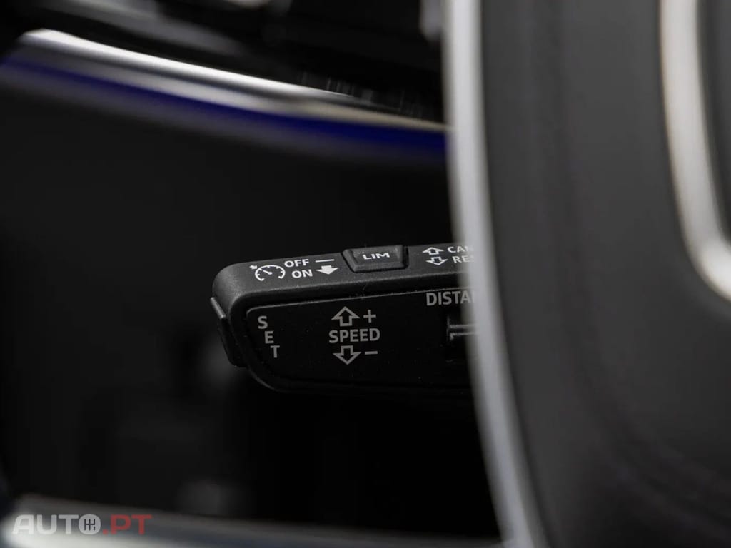 Audi A8 60TFSie LS LINE I.V.A DEDUTÍVEL