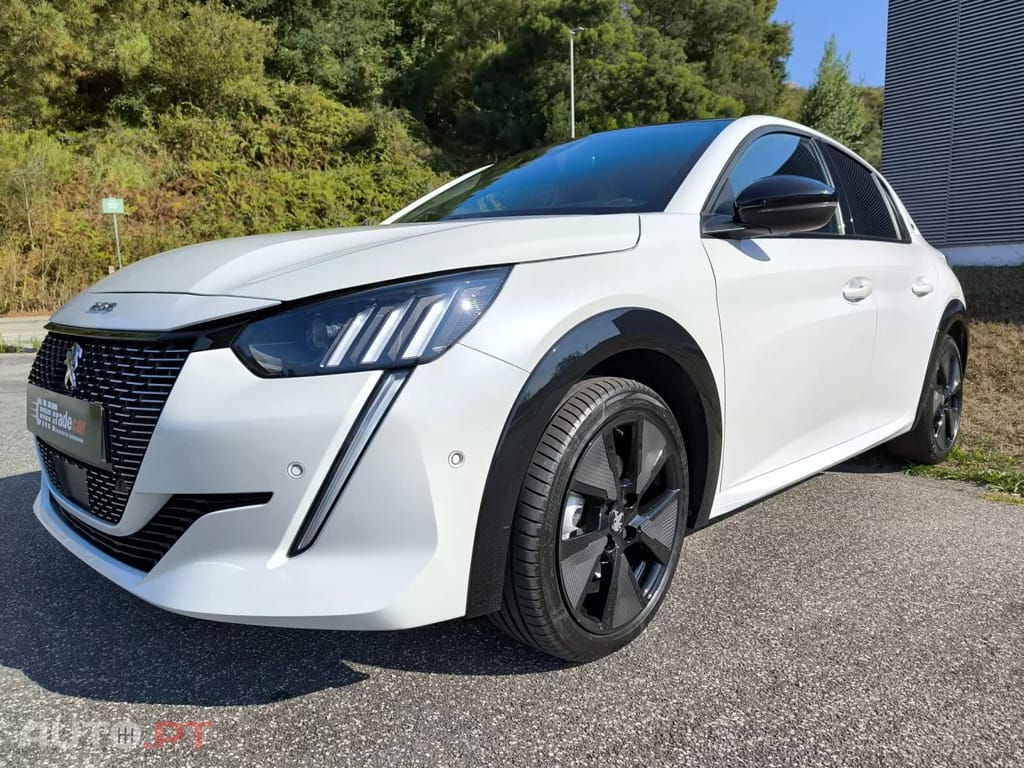 Peugeot E-208 50 kWh GT Line