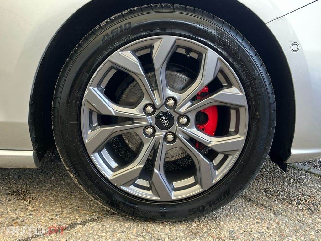 Ford Focus 1.0 EcoBoost MHEV ST-Line