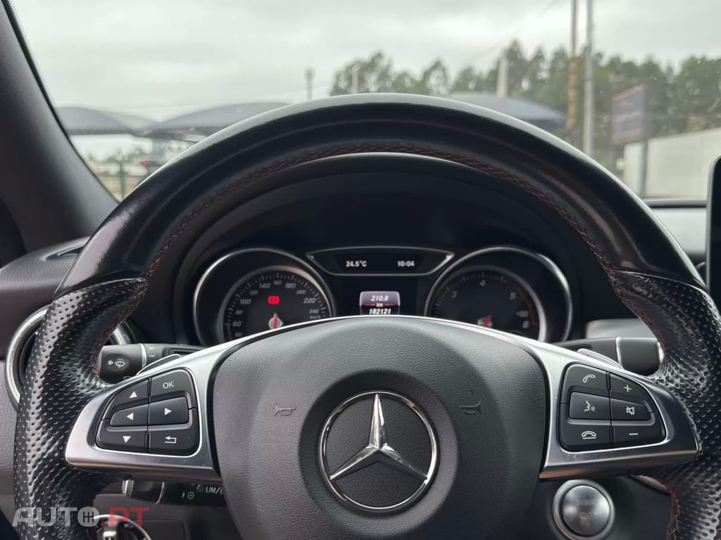 Mercedes-Benz CLA 200 d Shooting Brake AMG Line Aut. — fotografia 30