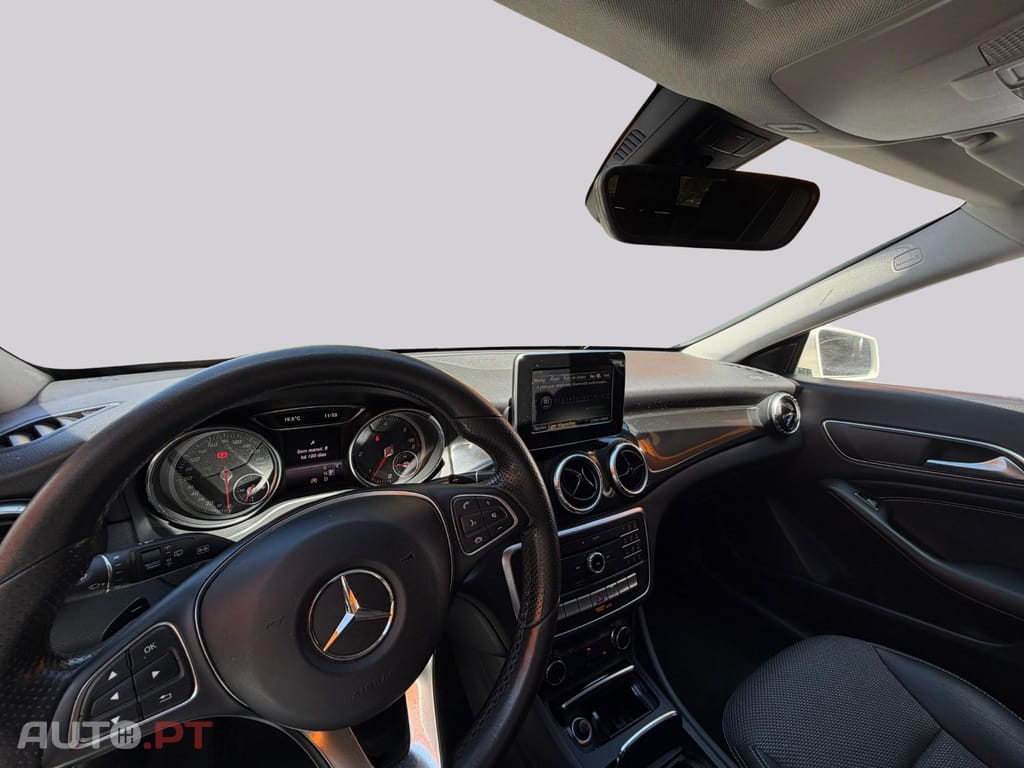 Mercedes-Benz CLA 200 D