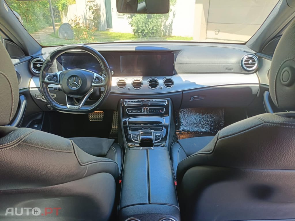 Mercedes-Benz E 220 AMG Night Pack