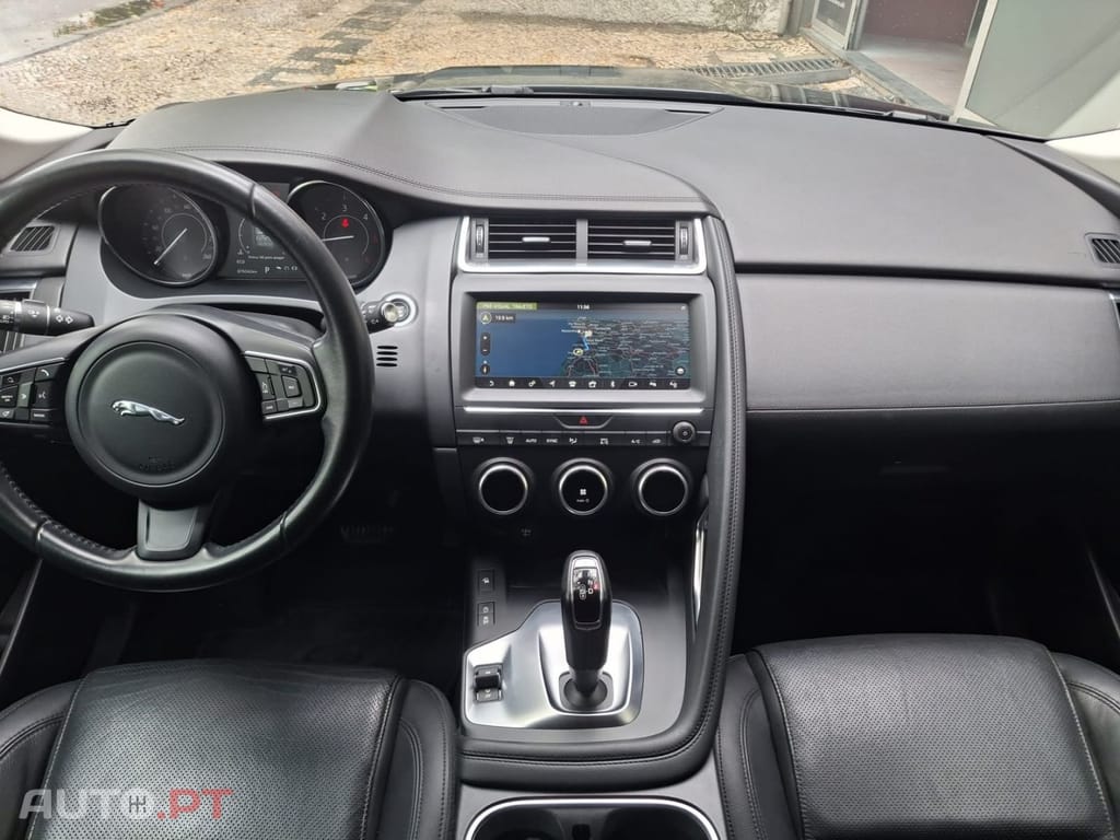 Jaguar E-Pace 2.0 i4D SE AWD Aut.